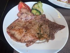 -大中华希尔顿酒店-念自助餐·嗨啤·小龙虾