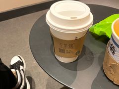 -星巴克(港汇1号办公楼店)