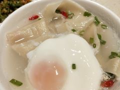 长寿面-海底捞火锅鲜切牛肉主题店(长寿路店)