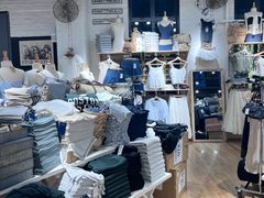 -Brandy Melville