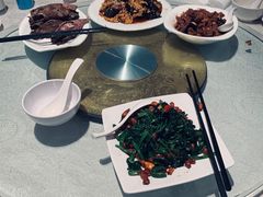 -京尊烤鸭店JINGZUN(春秀路店)