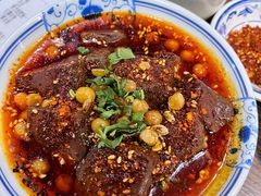 -肖四女乐山跷脚牛肉(世博源店)