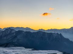 -牛背山