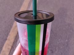-星巴克(杭州湖滨银泰E区店)