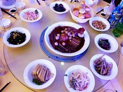 -山明水秀大饭店