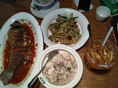 -费大厨辣椒炒肉(万家丽一店)