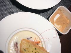 -卡普里披萨·牛扒·下午茶