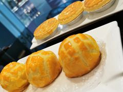 蛋黄酥-高第街56号港式餐厅·精选(世茂广场宽厚里大明湖店)