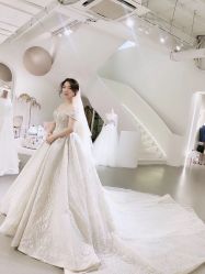 点击看大图 -艾米丽婚纱礼服