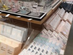 -名创优品(广东东莞东城万达2店)