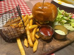 -自然食集西餐厅(泰晤士小镇店)