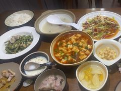 -叁煨蹄花·下饭盐帮菜(人民广场店)
