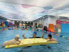 -龙格亲子游泳·水育早教运动中心(龙湾天街店)