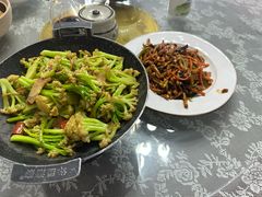 -天天向上素食餐厅(五台山店)