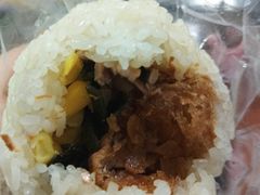 特色综合味饭团-秋英饭团(大庙新村店)