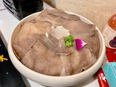 -老牌坊云南鱼豆花火锅(哈西万达店)