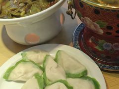 -关东小磨东北菜(上海长风大悦城店)