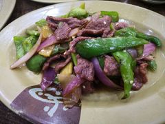 尖椒炒牛肉-贞姨美食·老字号海鲜大排档