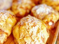 -Le Banneton Café French Bakery