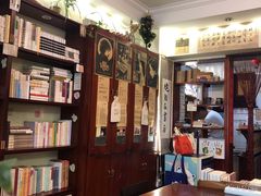 大堂-武汉境自在書店