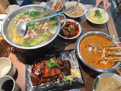 -肖四女乐山跷脚牛肉(世博源店)