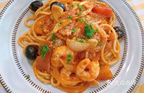 Italian Olive Tomato Shrimp Pasta