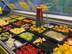 自助取餐区-老炳·七丛松甘草水果