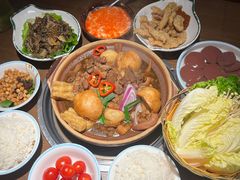 -蔡婶牛腩牛杂煲(长安万科店)