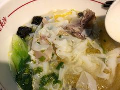 -呷佬·长沙手工米粉(金沙江路店)