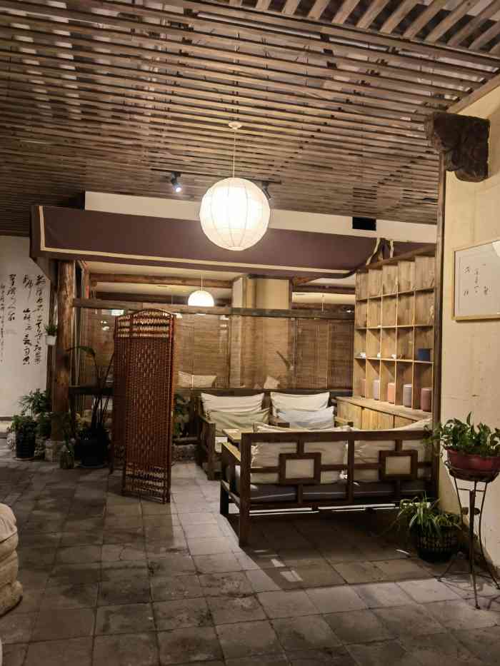 素心茶房61禅意素食(中贸店)-"[调皮]口味:说实话吃不惯,除了极个别