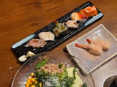 手握六贯寿司拼盘-白石的深夜食堂(济南万象城店)