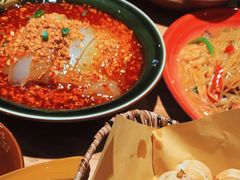 -先启半步颠小酒馆(常熟万达广场店)