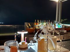 -瑰丽酒店·海吧·天际下午茶·现场DJ·天台酒吧