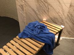 -上海滴水湖皇冠假日酒店