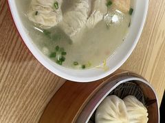 -珊珊小笼馆(仙霞路店)