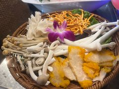 -云尊府云南菜·蒸汽石锅鱼(学清路店)