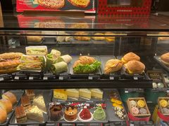 面包甜点陈列柜-星巴克(宝山万达店)