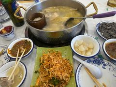-朴小妹人参鸡汤火锅(长白山万达店)