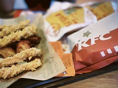 -肯德基(西影路店)