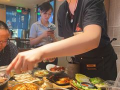 -草家酱蟹炭火烤肉店(珲春南路一店)