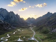 -莲宝叶则景区