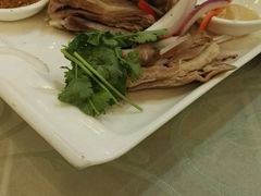 -马尔龙新疆饭店·清真(瑞景店)