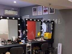 -花儿照相馆·最美证件照(红旗街万达店)
