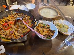-富正毅三下锅·湘西韵味(天门山索道店)