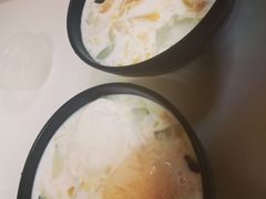 -志龙皇冠吃货椰子铺