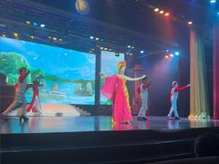 -金东尼人妖秀