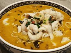 开胃酸菜鱼-聚丰园•湖鲜餐厅(阿红私房菜梅石路店)