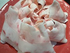 -洞庭洲·防空洞火锅·铜锅涮肉·烧烤(新百广场店)