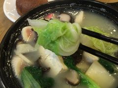 -护国寺小吃店(红莲南路店)