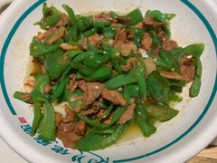 辣椒炒个肉-佬麻雀·新湘菜(珠海金发购物中心店)